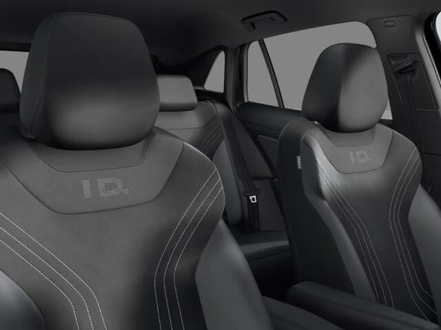 Volkswagen ID.4 Limited Edition 58 kWh accu 190 PK · Achteruitrijcamera · Draadloze telefoonlader · Sfeerverlichting ·
