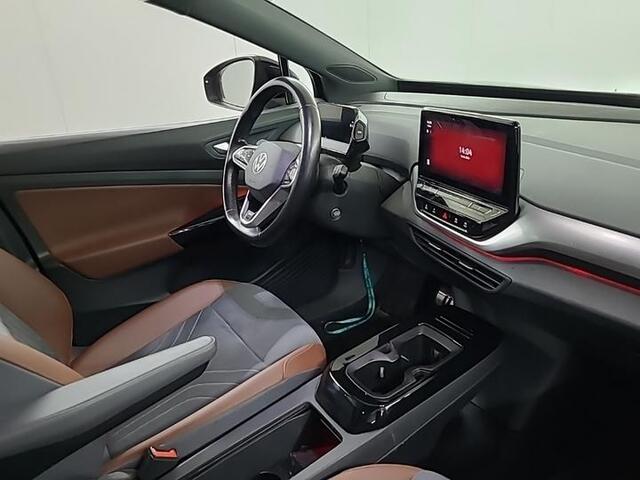 Volkswagen ID.4 FIRST 77 kWh I AUTOMAAT I TREKHAAK I WARMTEPOMP I P-CAMERA I STOELVERWARMING