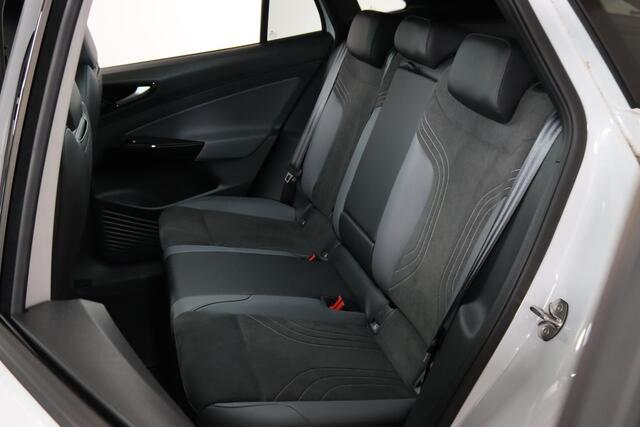 Volkswagen ID.4 Pro Oranje Edition 77 kWh 286PK | SOH 100%, ACC, Standkachel, Stoel/Stuurwiel verwarming,