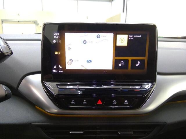 Volkswagen ID.4 LIFE 77 KWH (90% SOH) I TREKHAAK I WARMTEPOMP I STOELVERWARMING I APPLE CARPLAY I ANDROID AUTO