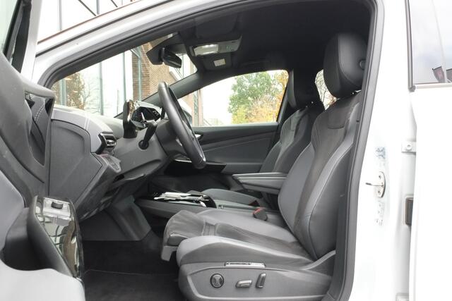 Volkswagen ID.5 Pro Business 77 kWh Warmtepomp, 360° Camera, Headup display, Sportstoelen