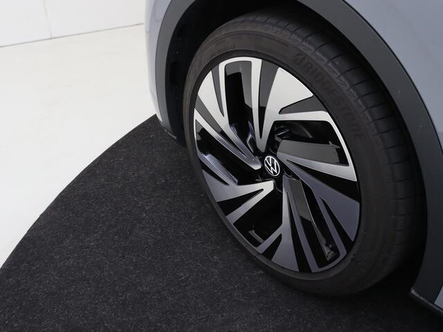Volkswagen ID.5 Pro 77 kWh | Panoramadak | Luxe bekleding | LED matrix verlichting | Navigatie | Stoelverwarming | Parkeersensoren |