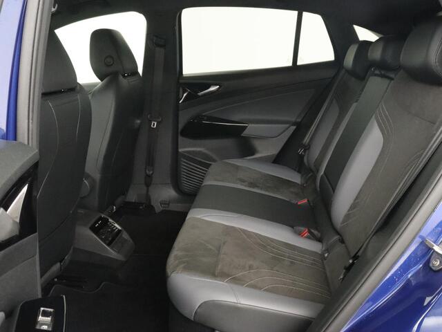 Volkswagen ID.5 Pro 77 kWh | Trekhaak | Stoelverwarming | Matrix LED | Camera | Carplay | Keyless | Stuurverwarming | Adaptive cruise | Navigatie | 20'' | Park Assist