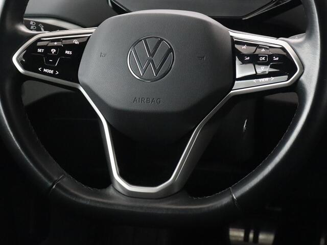 Volkswagen ID.5 Pro 77 kWh | Trekhaak | Stoelverwarming | Matrix LED | Camera | Carplay | Keyless | Stuurverwarming | Adaptive cruise | Navigatie | 20'' | Park Assist