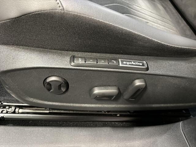 Volkswagen ID.5 Pro 174pk 77 kWh · 360 Camera · Keyless · Apple/Android Car Play · Elek Voorstoelen · Elek. Trekhaak · 19'' Inch ·