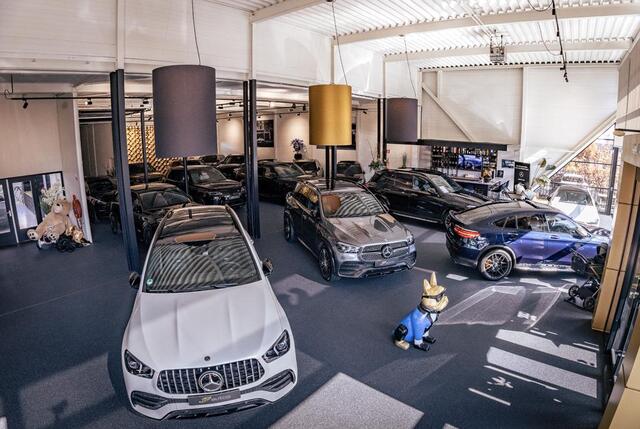 Volkswagen ID.5 GTX 300pk 77 kWh Sportstoelen Warmtepomp Trekhaak elektrisch NLauto 1e Eigenaar