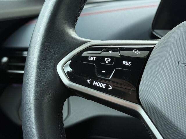 Volkswagen ID.5 GTX 77 kWh | 299 PK | SoH 89% | Trekhaak wegklapbaar | Panoramadak | Warmtepomp | Head-up display | 21" LM velgen | Sportonderstel|