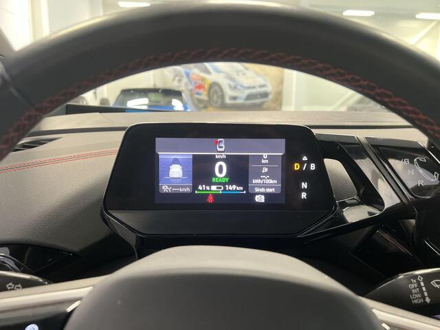 Volkswagen ID.5 GTX 299pk 77 kWh · SOH 92,5% · Apple/Android Car Play · Navigatie · Wegklapbare Trekhaak · Stoelverwarming · IQ.Light · 21'' Inch ·