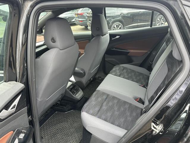 Volkswagen ID.5 PRO PERFORMANCE 77 kWh SOH 92% | CAMERA | STOEL + STUURVERWARMING | RIJKLAAR GELEVERD MET 12 MND BOVAG GARANTIE |