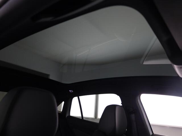 Volkswagen ID.5 Pro Business 77 kWh accu. 210 kW / 286 pk SUV Elek | 360 Camera | Led matrix | Navigatie | Elektrische Achterklep | Panoramdak | Stoelverwarming |