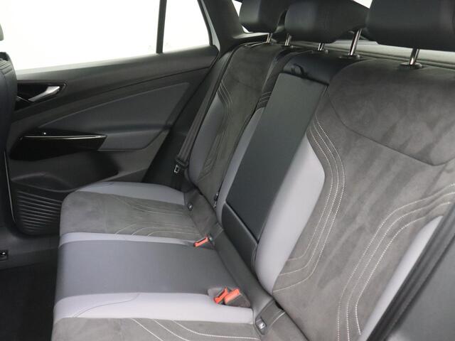 Volkswagen ID.5 Pro 77 kWh 204PK Aut. SOH 96,17%, Panoramadak, Trekhaak, 360gr. Camera, Head-Up Display, Elektr. Achterklep, 21" LM Velgen, Side Assist, Stoel-stuurverwarming