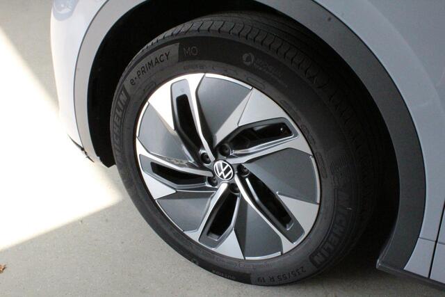 Volkswagen ID.5 Pro 77 kWh | STOEL+STUUR/VERW | SFEER | DAB-RADIO | NAVIGATIE | PDC-V/A | LED | 19'LMV |