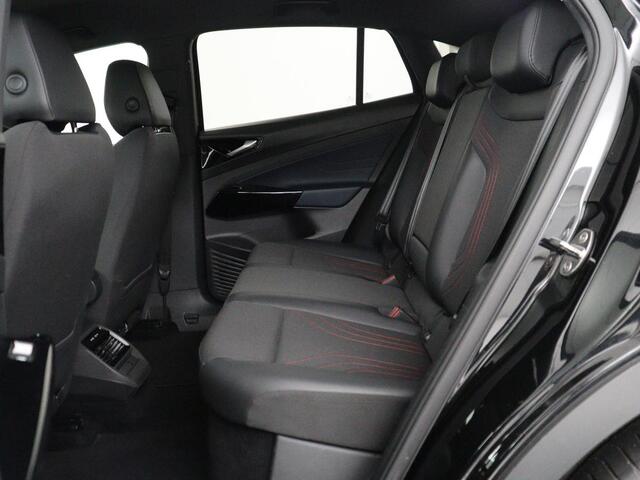 Volkswagen ID.5 GTX 77 kWh | SOH 90,1% | Half leder | Stuur/stoelverwarming | Carplay | Sfeerverlichting | Adaptive cruise | Climate control | Camera | Park assist |