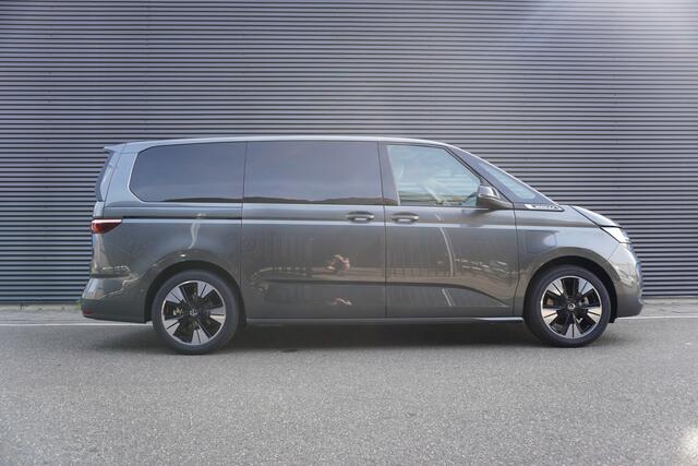 Volkswagen MULTIVAN 1.5 eHybrid L2 Bulli Edition 4-Motion 1.5 eHybrid L2 Bulli Edition 4-Motion, IQ Light koplampen, 7-persoons Vis-a-Vis, Navigatie, Trekhaak, Comfortstoelen met Art-velours