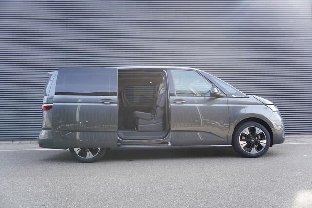 Volkswagen MULTIVAN 1.5 eHybrid L2 Bulli Edition 4-Motion 1.5 eHybrid L2 Bulli Edition 4-Motion, IQ Light koplampen, 7-persoons Vis-a-Vis, Navigatie, Trekhaak, Comfortstoelen met Art-velours