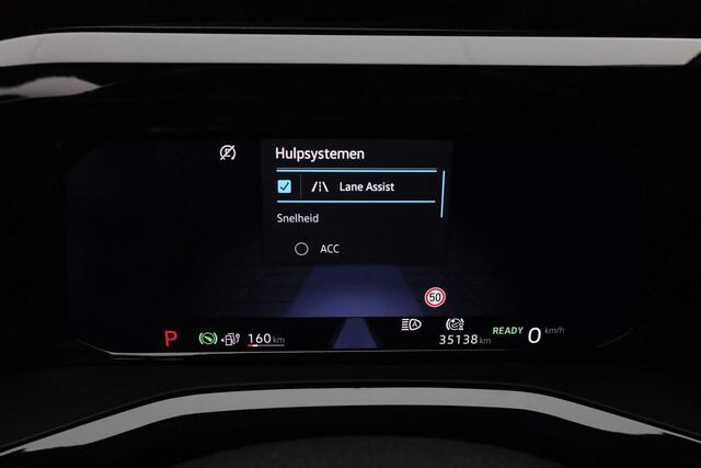 Volkswagen MULTIVAN 1.4 eHybrid 218PK DSG Life L2H1 Volkswagen Multivan 1.4 eHybrid 218PK DSG L2H1 Life | Trekhaak | IQ Light | Parkeersensoren voor/achter | Stoelverwarming | ACC | Keyless | Apple Carplay / Android Auto