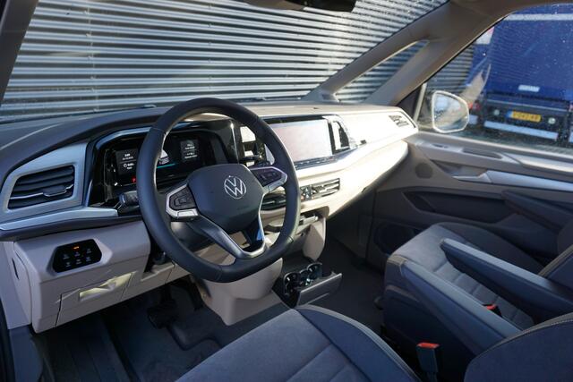 Volkswagen MULTIVAN 1.5 TSI eHybrid 4Motion | DSG | 7 Zitplaatsen | Climatronic 3-Zone | Discover Pro | LED Matrix | Panorama Dak | Nieuw