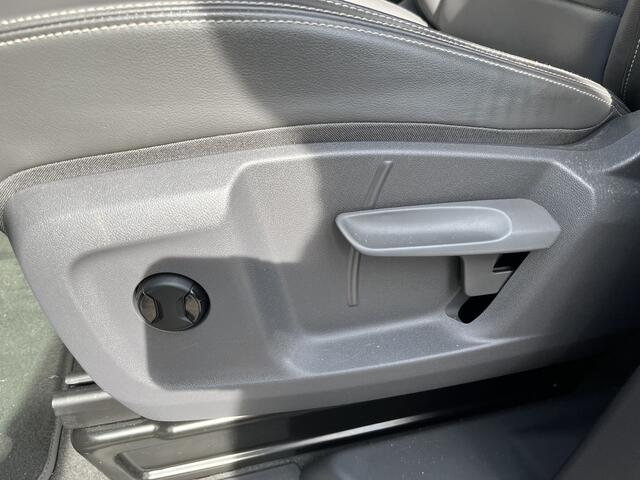 Volkswagen MULTIVAN 1.4 eHybrid L2H1 Style / 7 PERS./ AUTOMAAT/ TREKHAAK/ LEER/ HARMAN&KARDON/ CLIMA/ APP-CONNECT/ NAVI/ CRUISE/ STOELVERWARM./ DIGITAL DASH/ PARK. SENSOREN + CAMERA