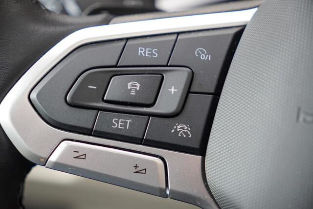 Volkswagen MULTIVAN 1.4 E-hybrid Life L2 218PK Panoramadak ACC Trekaak