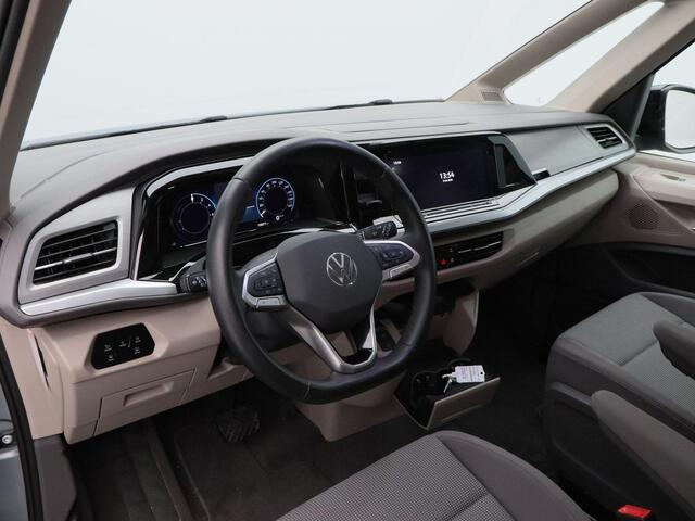 Volkswagen MULTIVAN 1.4 eHybrid 218 Pk Automaat L2H1 Style 7 Persoons | Panorama dak | Trekhaak | Stoelverwarming | Camera | CarPlay | Navigatie | 17 Inch | 19.071 Km !!