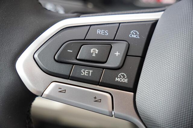 Volkswagen MULTIVAN 1.5I E-hybrid Edition L2 4x4 Panoramadak Leder Trekhaak Area view