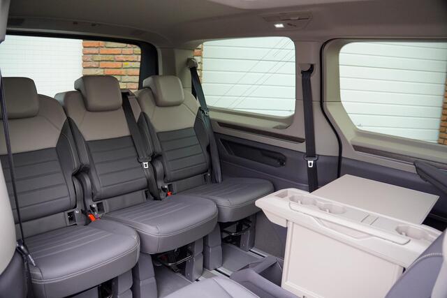 Volkswagen MULTIVAN 1.5 e-hybrid Style L2 4-Motion LEDER - DCC - PANO DCC Leder Trekhaak Area view