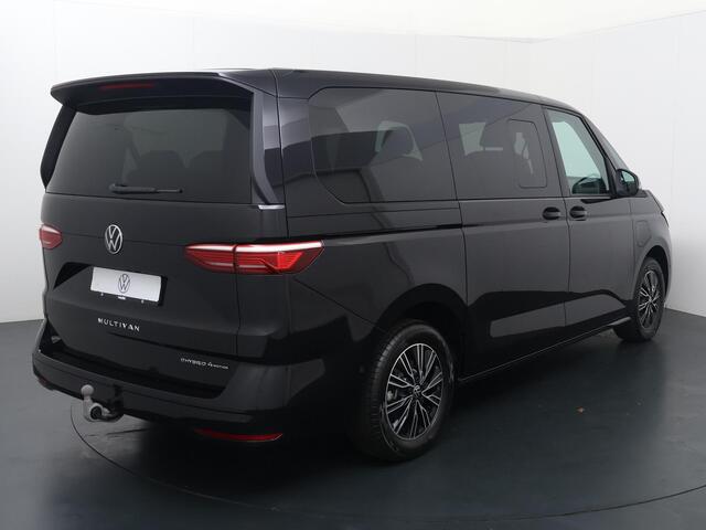 Volkswagen MULTIVAN Bedrijfswagens Economy Business L2 1.5 eHybrid EU6 180 kW (245pk) | 17 inch Dundrod velgen | Trekhaak elektrisch | Privacy glas |