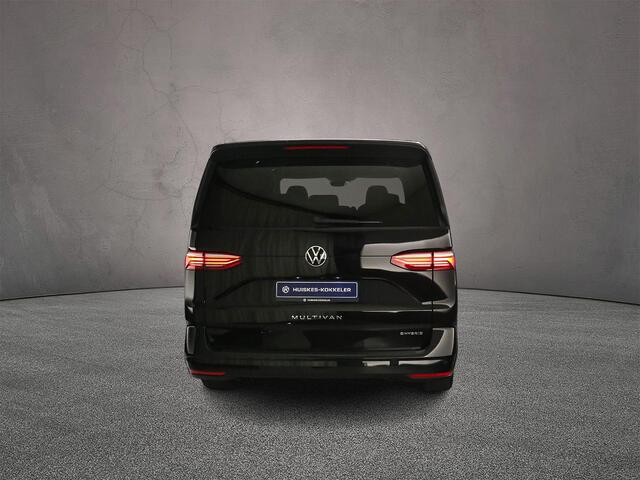 Volkswagen MULTIVAN 1.4 eHybrid L2H1 7 zits | Adaptieve cruise control | Navigatie | Panorama dak|