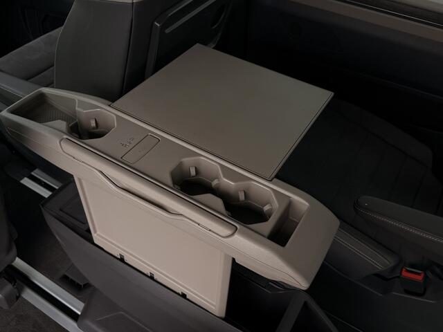 Volkswagen MULTIVAN 1.4 eHybrid L2H1 VIP Style | Elek. Trekhaak | ACC | Lane Assist | Apple Carplay | Elek. Schuifdeuren | Stoel\Stuurverwarming |
