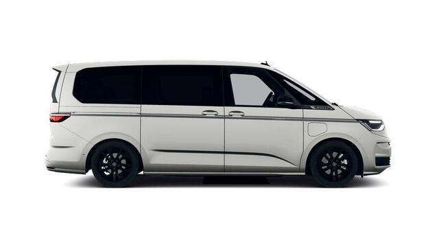 Volkswagen MULTIVAN Bulli Edition L2 1.5 eHybrid 180 kW (245 pk) 4M | IG Light | Panoramadak | Area View | 12,9 inch Discover Pro | Wegklapbare trekhaak | Zitopstelling 2-2-3 met vis-a-vis | Privacy glass|