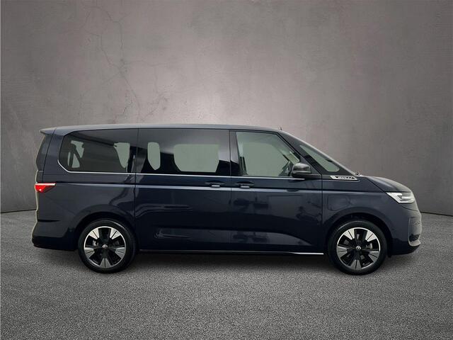 Volkswagen MULTIVAN 1.5 eHybrid L2 Bulli Edition 4Motion | Prijs is INCL. BTW/BPM !| 7 zits via-a-vis zitopstelling | Elec. schuifdeuren & achterklep | Trekhaak | 19" | TravelAssist | Verwarmd stuur & stoelen