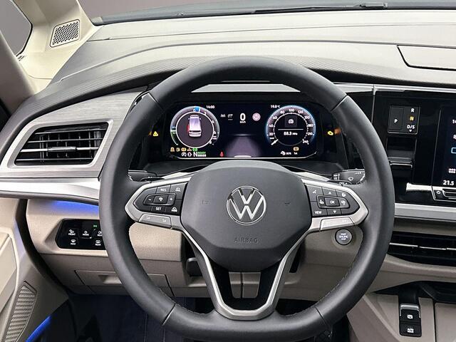 Volkswagen MULTIVAN 1.5 eHybrid L2 Bulli Edition 4Motion | Prijs is INCL. BTW/BPM !| 7 zits via-a-vis zitopstelling | Elec. schuifdeuren & achterklep | Trekhaak | 19" | TravelAssist | Verwarmd stuur & stoelen