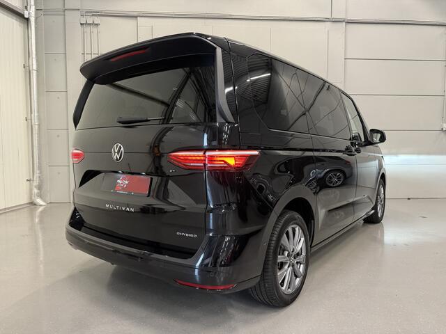 Volkswagen MULTIVAN 1.4 eHybrid Energetic 6p. PANO/LEER-ALCANTARA/MASSAGE+MEMORY/TREKHAAK/18"/IQ-LIGHT/CAMERA/HARMAN-KARDON/SFEER/ACC/KEYLESS/STOEL+STUURVERW/EL.A.KLEP/DEEP-BLACK METALLIC
