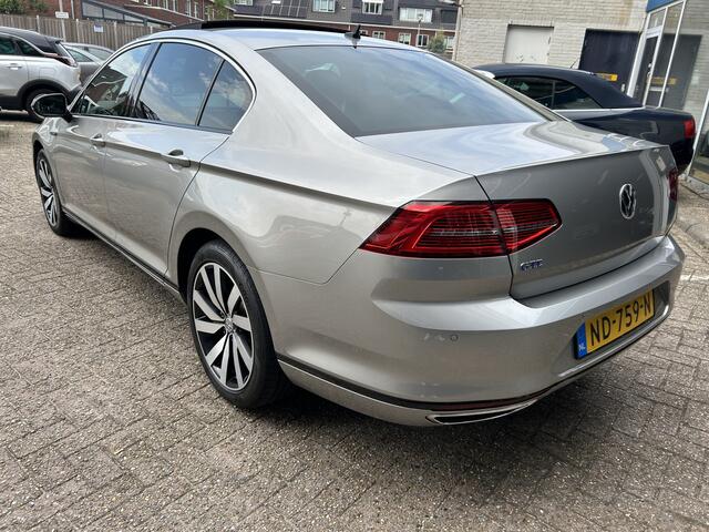 Volkswagen PASSAT 1.4 TSI GTE Connected Series Plus plug in hybride. Bom vol opties