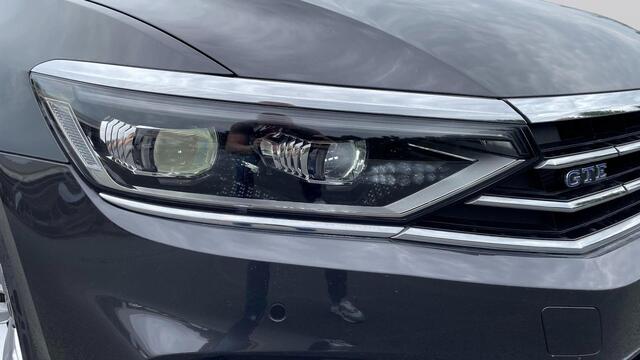 Volkswagen PASSAT Variant 1.4 TSI PHEV GTE Business DSG / Navigatie / Panoramadak / LED / Stoelverwarming