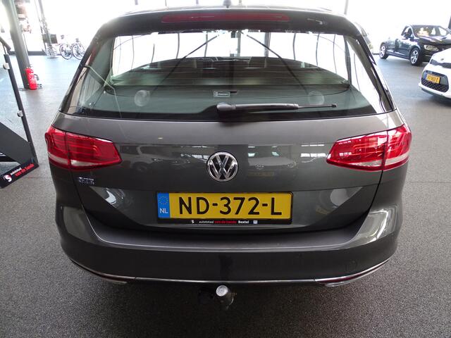 Volkswagen PASSAT Variant 1.4 TSI GTE Connected Series Trekhaak, Navi, Airco Etc