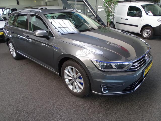 Volkswagen PASSAT Variant 1.4 TSI GTE Connected Series Trekhaak, Navi, Airco Etc