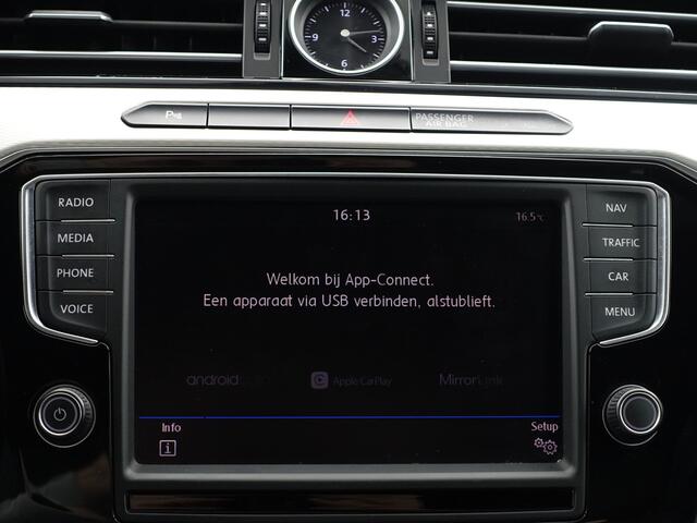 Volkswagen PASSAT Variant 1.4 TSI GTE Connected Series Plus Aut- Virtual Cockpit, Panodak, Ergo Comfort, Carplay, Sfeerverlichting, Ada Cruise