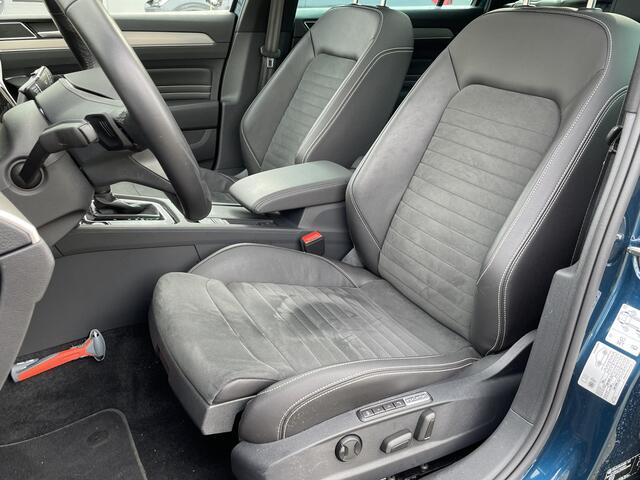 Volkswagen PASSAT Variant 1.5 TSI 150pk R-Line Business DSG / Panoramadak / Camera / Head-up Display