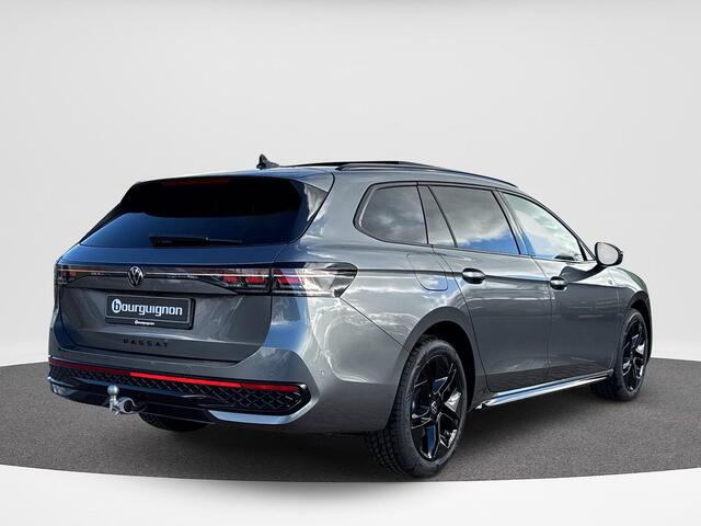 Volkswagen PASSAT Variant 1.5 eHybrid R-Line PHEV | R-Line Black | 272Pk | Leder | Trekhaak | Pano Dak | LED Matrix |