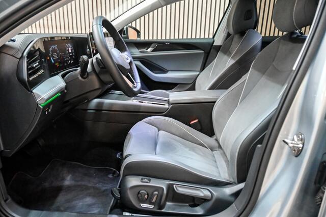 Volkswagen PASSAT Variant 1.5 eTSI Business ACC|Navi|Trekhaak