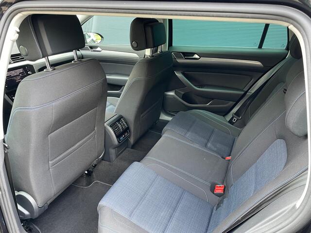Volkswagen PASSAT Variant 1.4 TSI PHEV GTE Business Trekhaak Navigatie Apple Carplay/Android Auto Camera Parkeersensoren Stoelverwarming Virtual Cockpit Climate Control