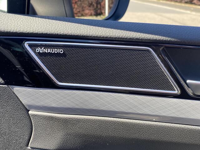 Volkswagen PASSAT Variant 1.4 TSI PHEV GTE Business met o.a. panodak, trekhaak, navi, LED Plus, etc.