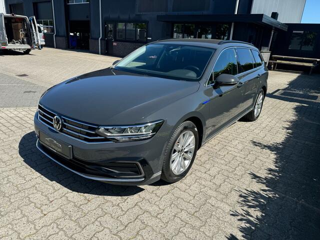 Volkswagen PASSAT Variant 1.4 TSI PHEV GTE Business stand kachel, cruise, navi