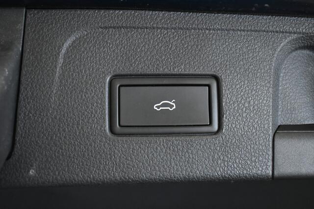 Volkswagen PASSAT GTE el Trekh+aKlep Virtual Disc Pro Pano Leder Dodeh det