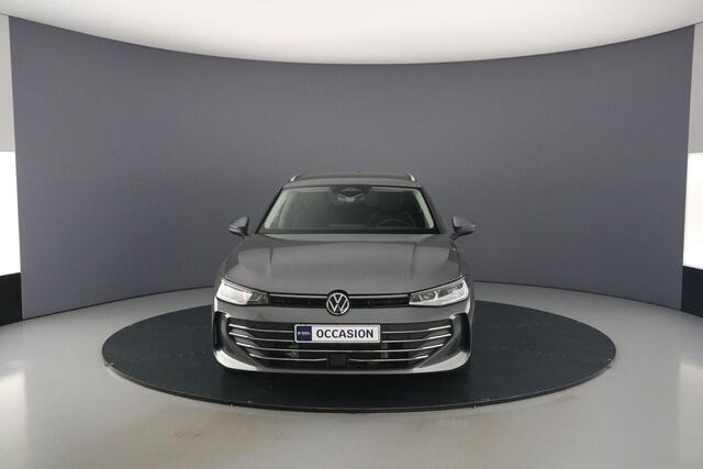 Volkswagen PASSAT Variant Business 1.5 eTSI 150pk DSG Automaat Trekhaak, 360 camera, Harman Kardon audio, Adaptive cruise control, LED matrix koplampen, Achteruitrijcamera, Elektrische achterklep