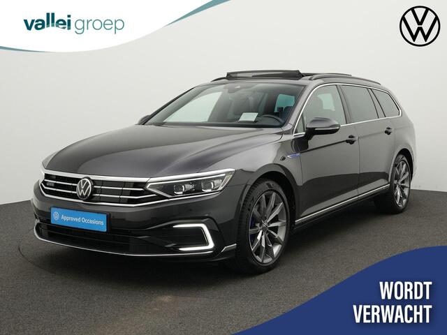 Volkswagen PASSAT Variant GTE Business 1.4 TSI PHEV | Rondomzicht camera | Head-up Display | Trekhaak | Leder | Standkachel | Adaptive Cruise | Park Assist | 18 inch