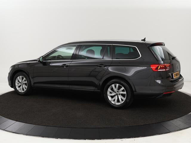 Volkswagen PASSAT 2.0 TDI Business | Stoelverwarming | Adaptive cruise | Camera | Carplay | Navigatie | Virtual Cockpit | Climate control | Full LED | Keyless