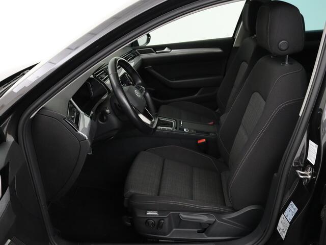 Volkswagen PASSAT 2.0 TDI Business | Stoelverwarming | Adaptive cruise | Camera | Carplay | Navigatie | Virtual Cockpit | Climate control | Full LED | Keyless