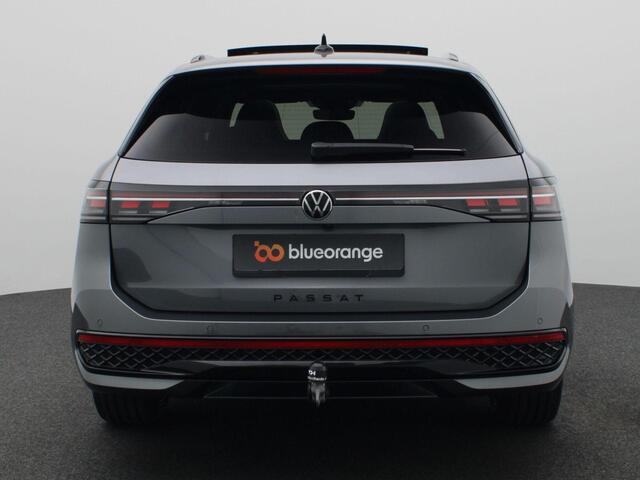 Volkswagen PASSAT Variant 1.5 eHybrid R-Line Edition 272PK DSG Matrix led, trekhaak, adaptive cruise, side assist, schuif-kanteldak, keyless, elek. bedienbare achterklep, stoelverwarming voor & achter, stuurwielverwarming, 19" lichtmetaal